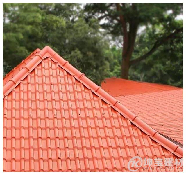 裝修屋頂選彩鋼瓦好還是合成樹(shù)脂瓦好？選對(duì)了直接節(jié)省幾千元