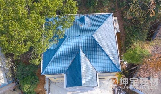 怎么做四面倒水的樹(shù)脂瓦屋頂屋面 怎么做四面倒水的樹(shù)脂瓦屋頂屋面